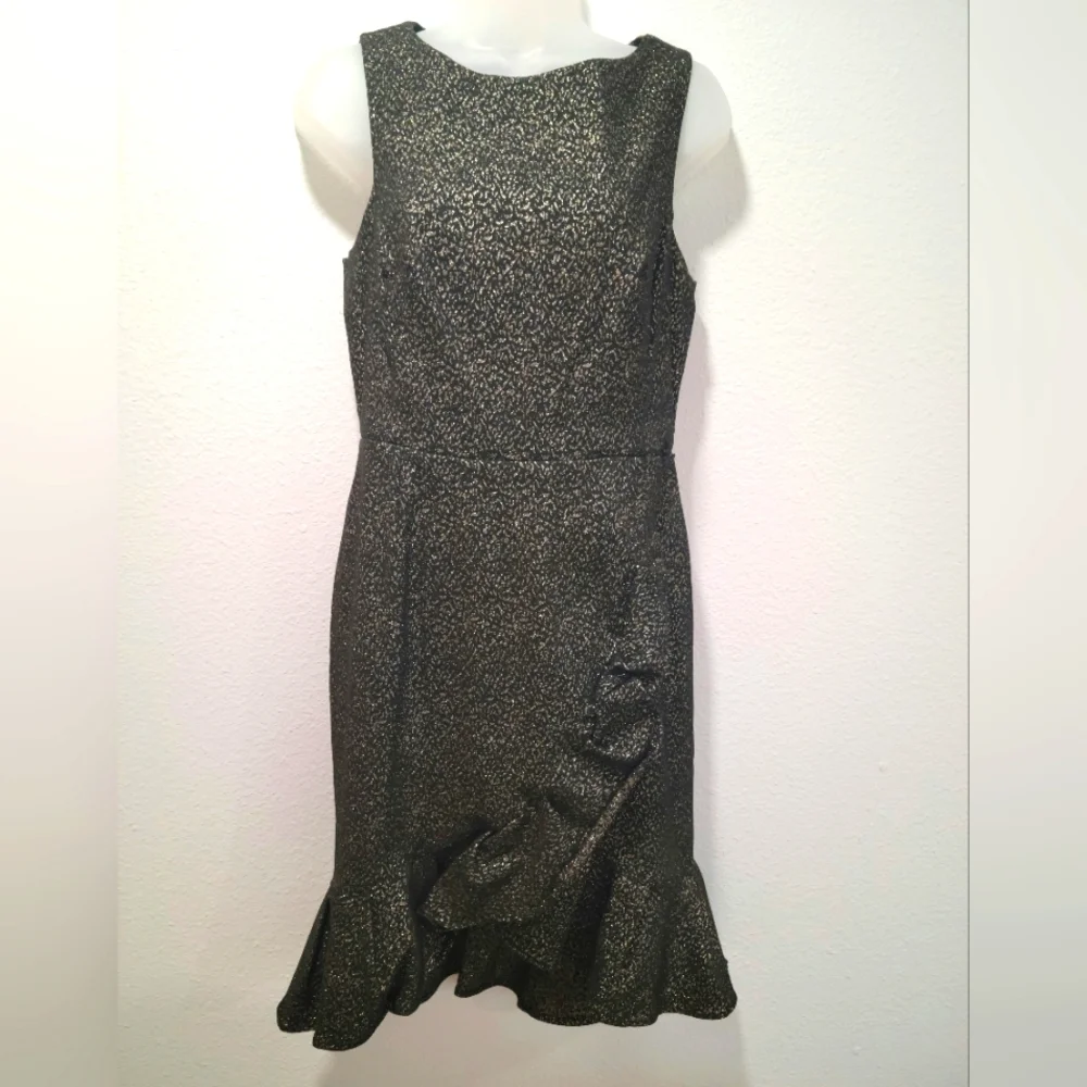 Calvin Klein‎ Gold Metallic Sparkly Ruffle Sleeveless Knee Length Sz 8 - Flaw